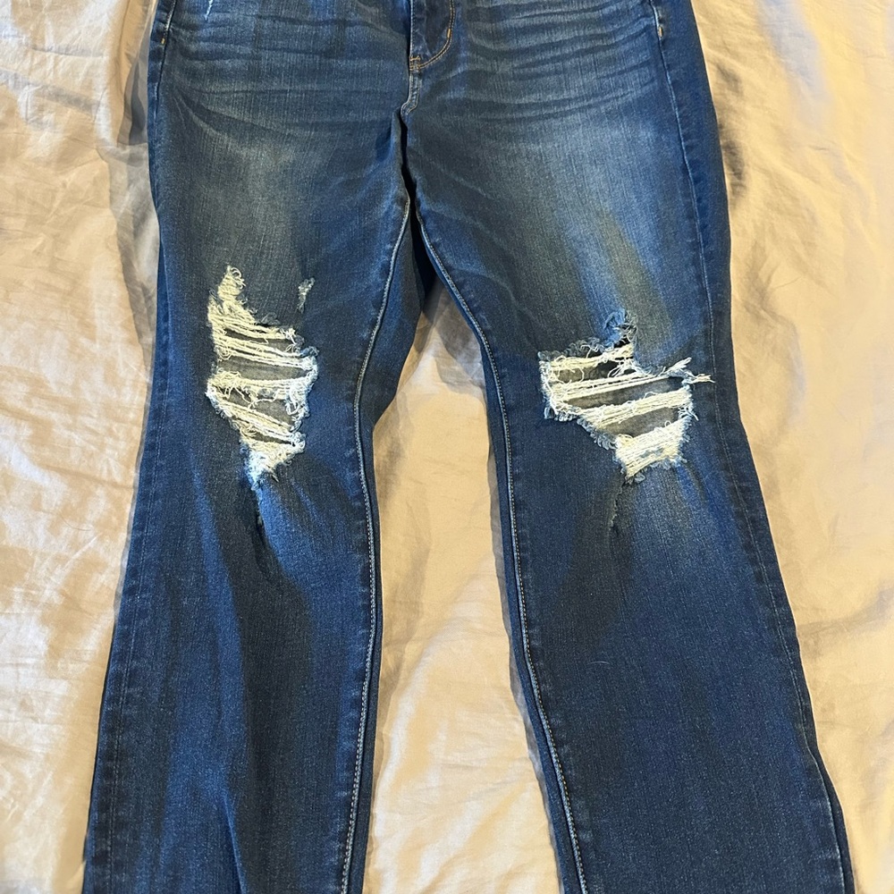American Eagle Distressed Blue Jeans
